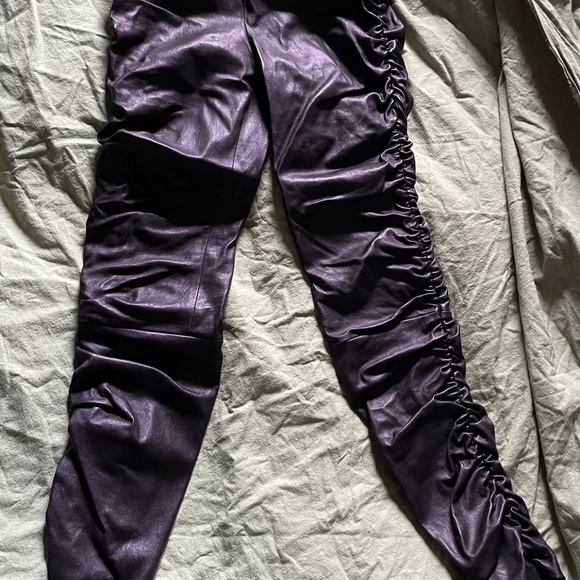 THE ROW - Orshen ruched black lambskin leather leggings - MEDIUM - Picture 4 of 6